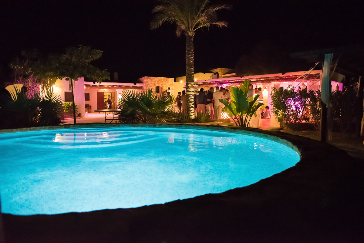 Trouwen in een villa op Ibiza